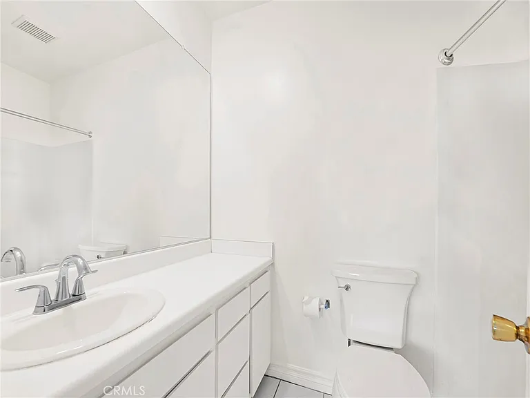 525 S Shelton St #205 — Photo 9