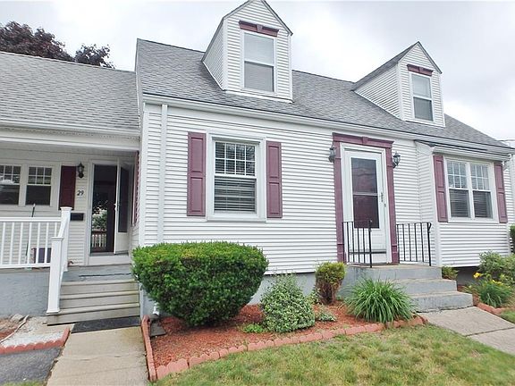 2nd image of 29 Earl St