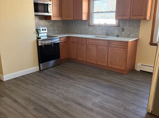 525 Pierpont Rd, Waterbury, CT 06705