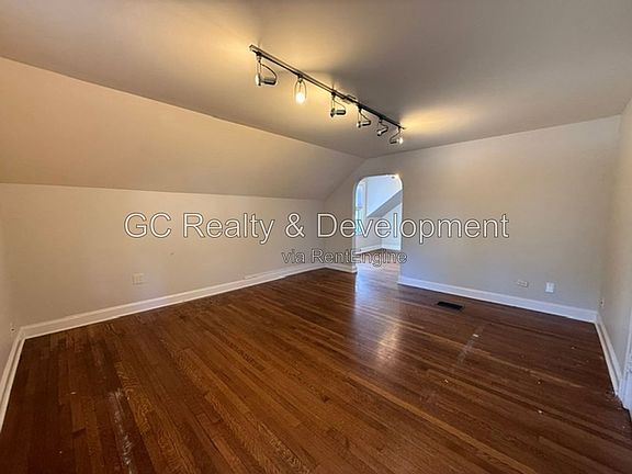 4th image of 656 Chestnut St APT 2