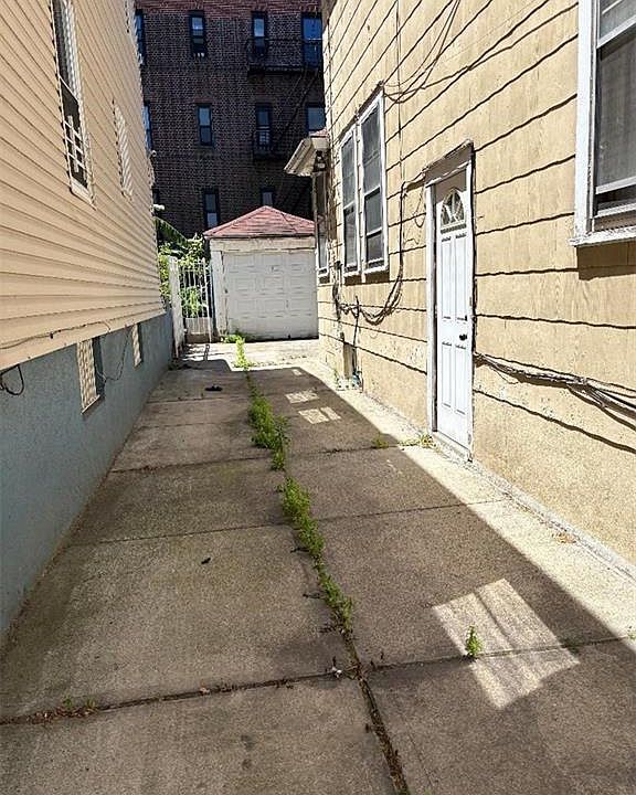 2nd image of 4134 73rd St