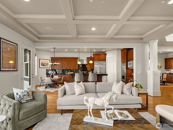 3rd image of 1500 S 5th Place