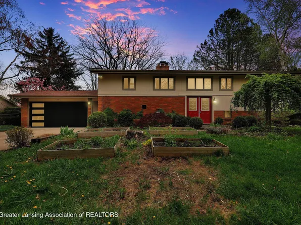 6186 Skyline Dr, East Lansing, MI 48823