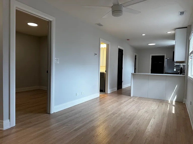 869 N Hermitage Ave #3R — Photo 8