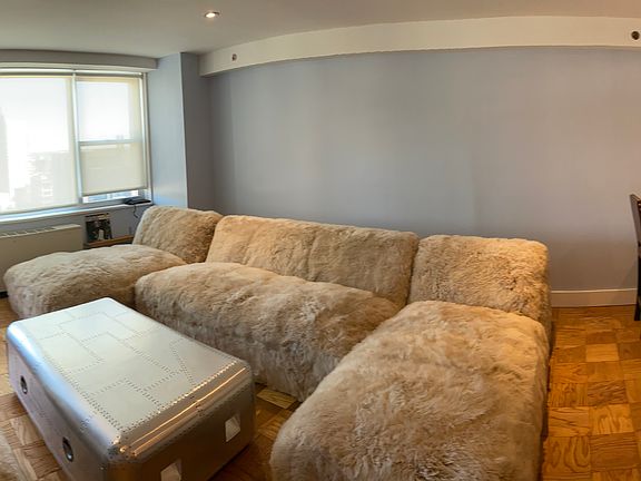 3rd image of 151 Tremont St APT 20R