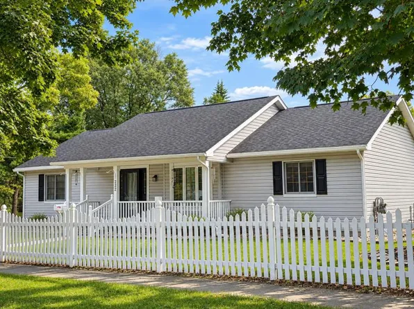 232 Ellis St, Caro, MI 48723