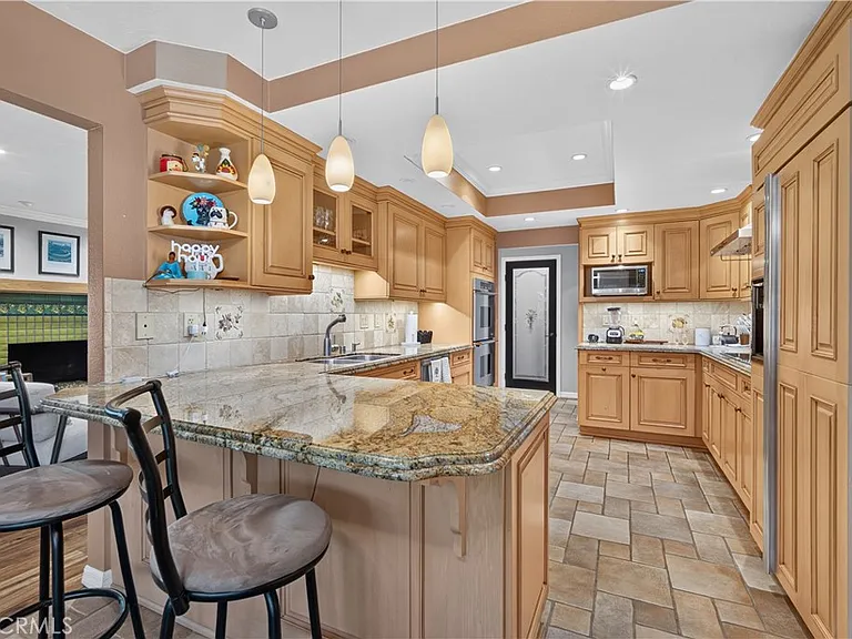 2711 Sweetbriar Dr — Photo 10