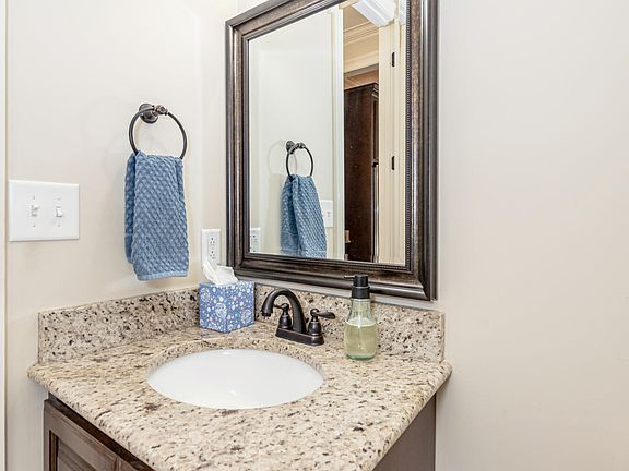 5th image of 3509 Oakleigh Cir