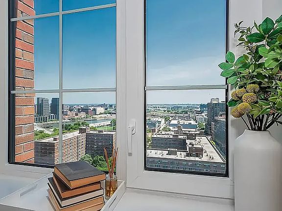 5th image of 1856 Park Ave #16E