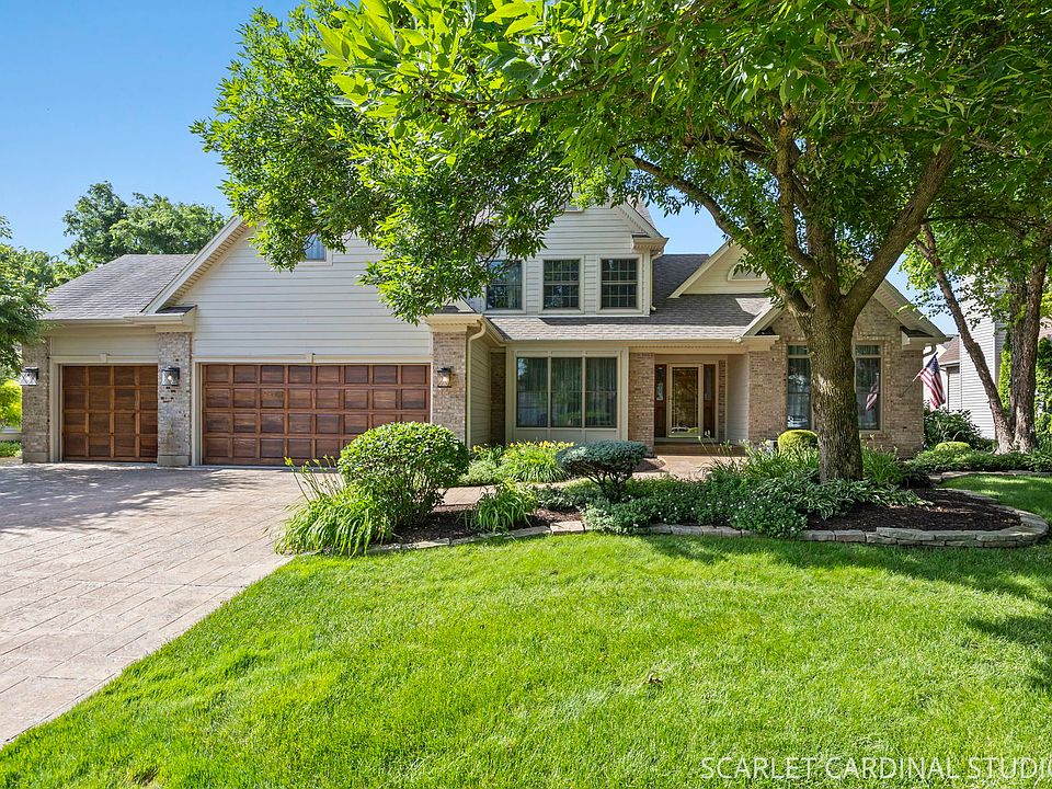 1st image of 540 Fieldcrest Dr