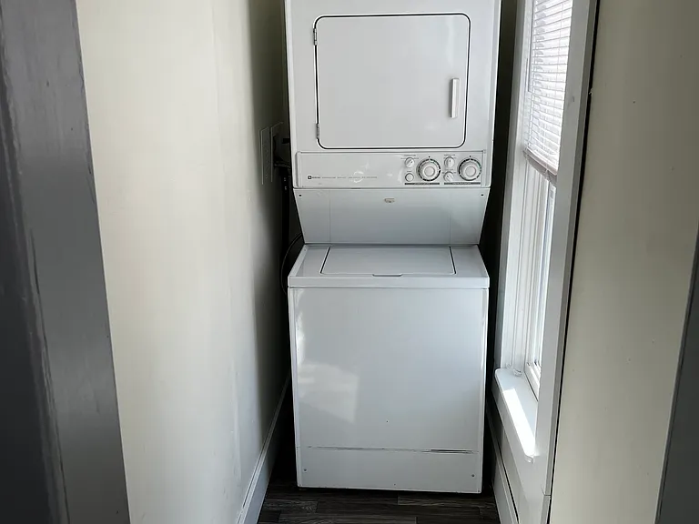 845 McReynolds Ave NW #2 — Photo 7