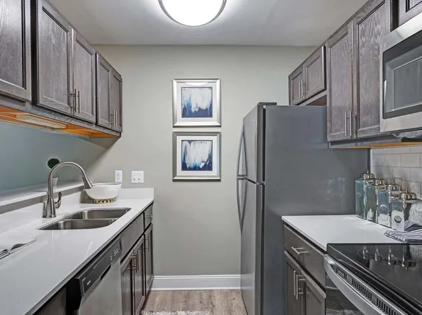 Ridgewood Apartments