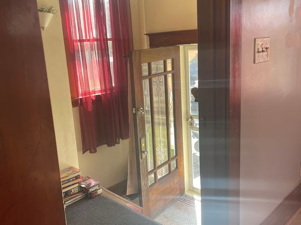 578 Winspear Ave Floor 1