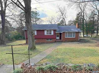 8004 Camille Dr SE, Huntsville, AL 35802