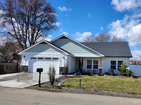 415 S Kansas Ave, Fruitland, ID 83619