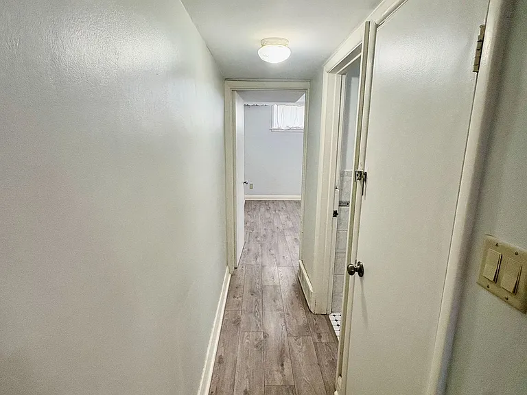 62 Richardson Ave — Photo 4