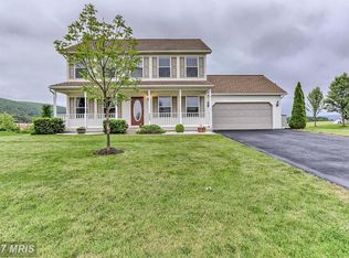 3664 Mountain Shadow Ln, Fayetteville, PA 17222