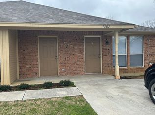 1507 9th St, Bridgeport, TX 76426