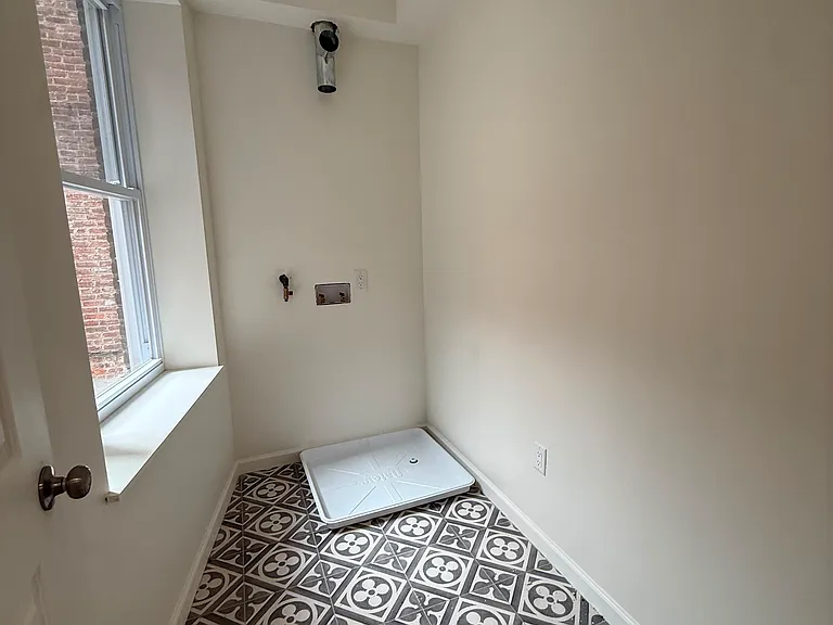 161 Prospect St #1B — Photo 9