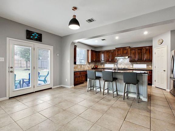 2nd image of 4326 Angelico Ln