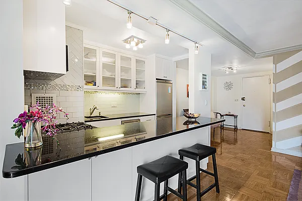 Sold by Compass | media 9