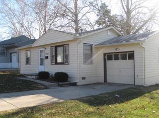 4505 Curtis Ave, Omaha, NE 68104