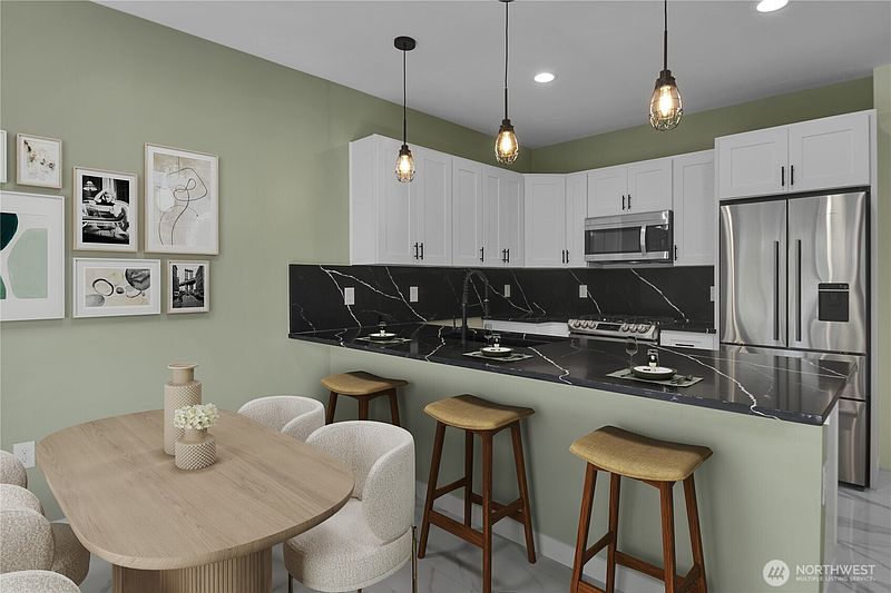 5th image of 3117 NE 133rd Street #D