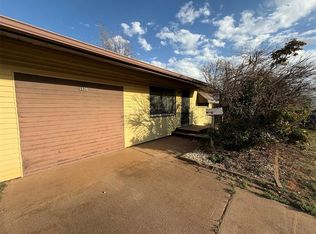 1120 N Chalmers St, Altus, OK 73521