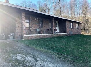369 K And R Rd, Butler, TN 37640