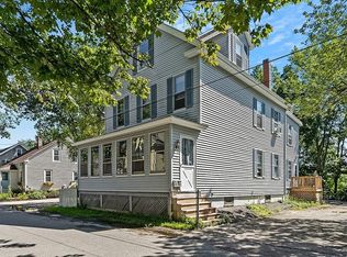 29 Field St, Amesbury, MA 01913