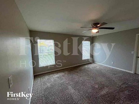 4th image of 2512 NW 19th Pl