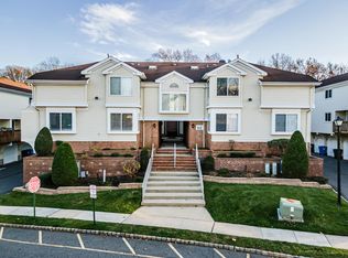 2902 Madaline Dr, Avenel, NJ 07001
