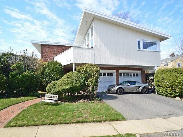1st image of 141 Cayuga Ave