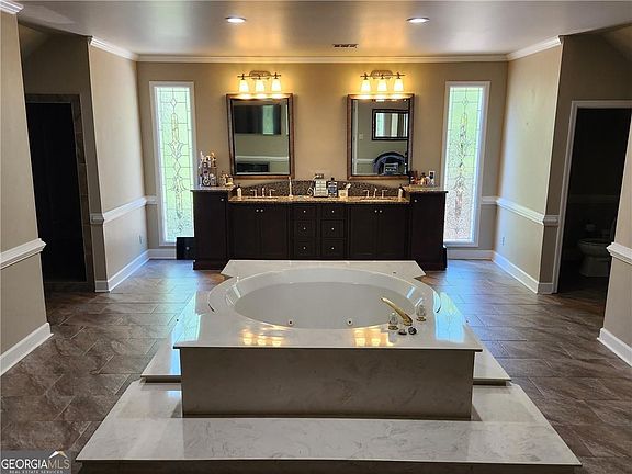 5th image of 7635 Blandford Pl