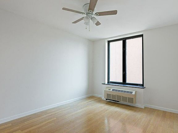 4th image of 226 Montrose Ave APT 4B