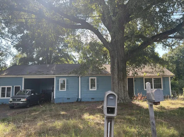 875 Marys Grove Rd, Cherryville, NC 28021