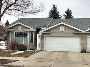 20 Deerbourne Dr #1A, Saint Albert, AB T8N6E1