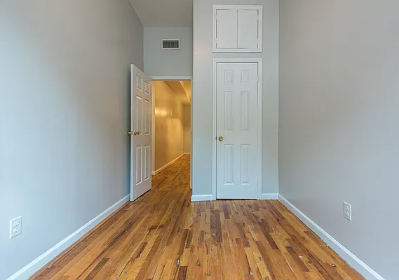 Rented by Nooklyn NYC LLC | media 10