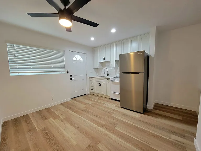 6249-6253 Mary Lane Drive — Photo 11