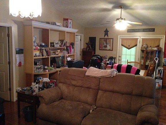 5th image of 305 Windham Hill Ct