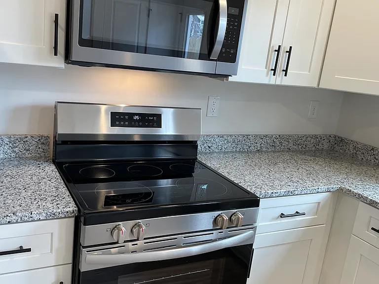 210 King St — Photo 6
