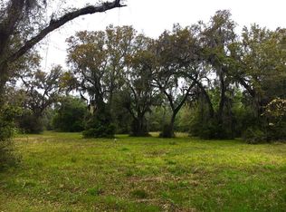 53 Coopers Point Dr, Townsend, GA 31331