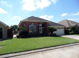 811 N 31st St, Nederland, TX 77627