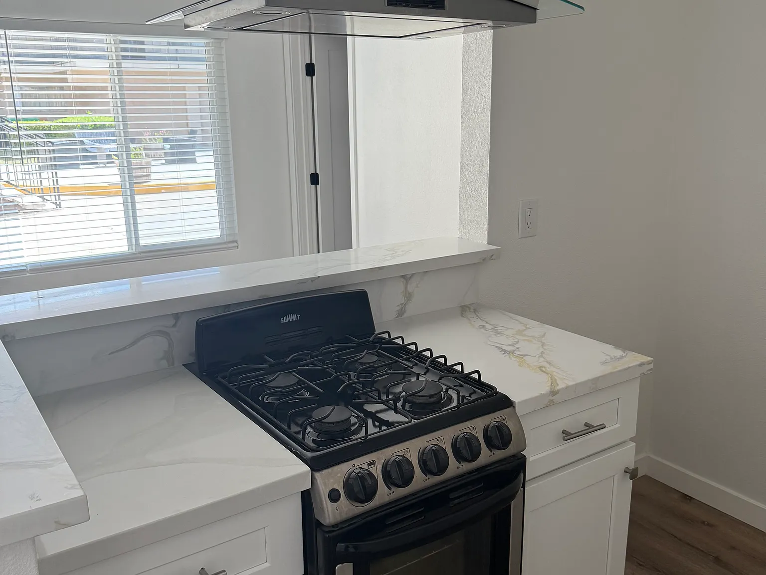 1 bed, 500 sqft, $2,000 — Photo 2