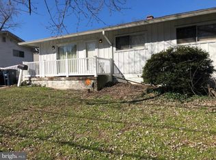 310 Gibson Dr, Oxon Hill, MD 20745