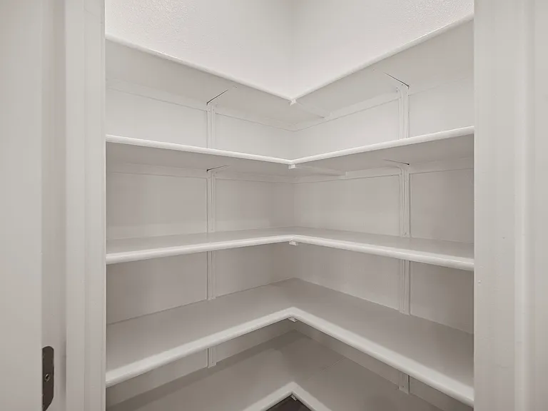 2415 Ekvall Dr — Photo 11