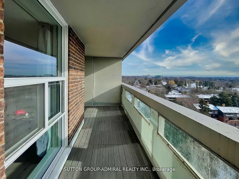 50 Inverlochy Blvd #1005 — Photo 23