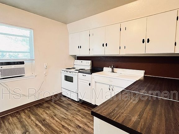 4th image of 221 E 15th Ave