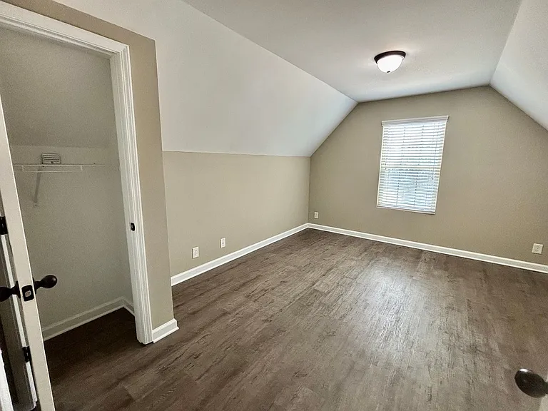 4668 Hidden Creek Dr — Photo 11