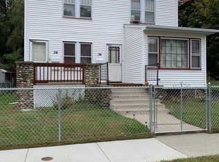 34 Whitman St, Chicopee, MA 01013